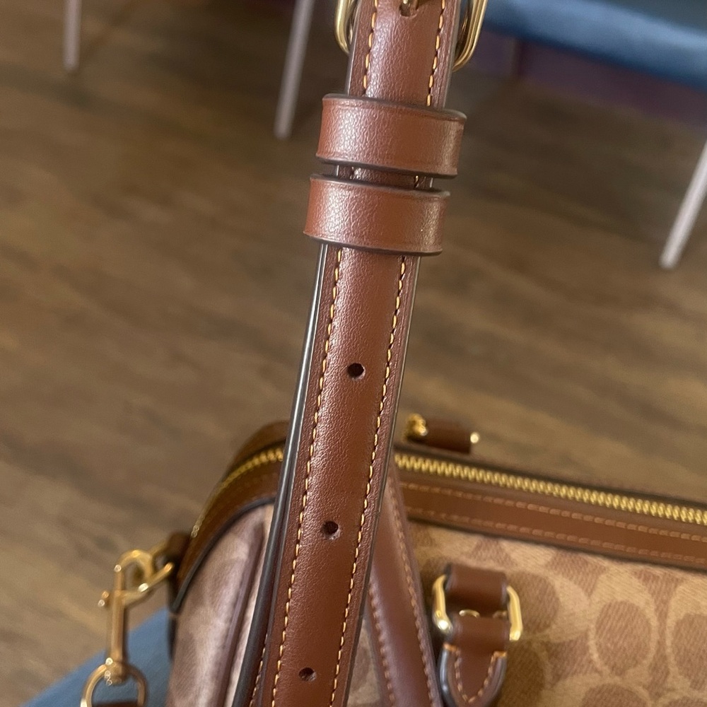Coach Brown and Tan Handbag - Picture 4 of 12